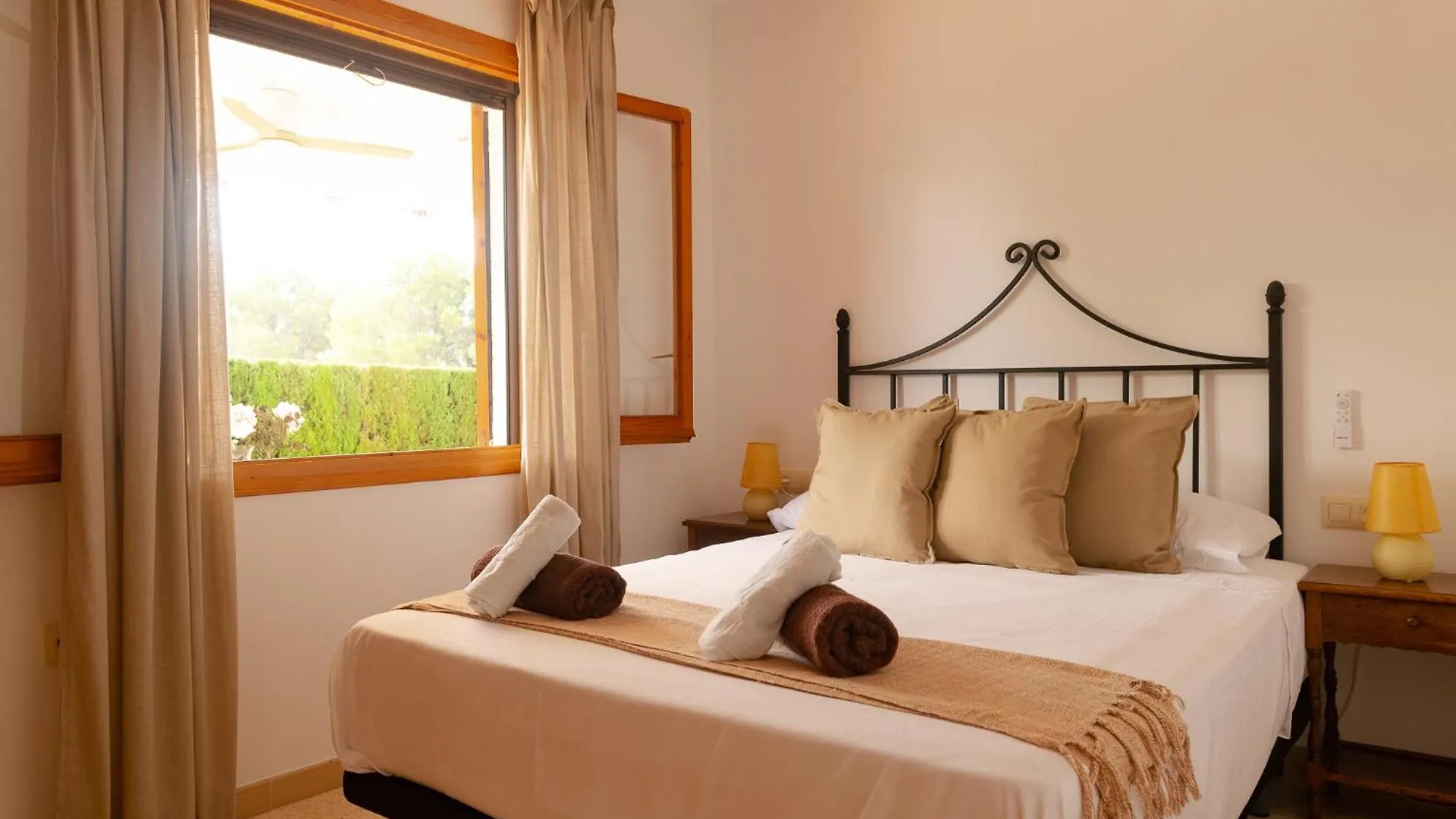Exclusiva Villa Con Piscina Calafat Spain