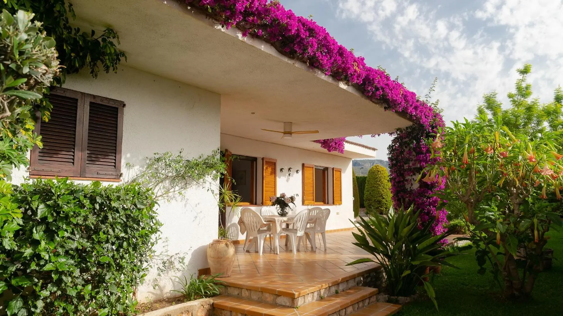 Exclusiva Villa Con Piscina Calafat 0*,