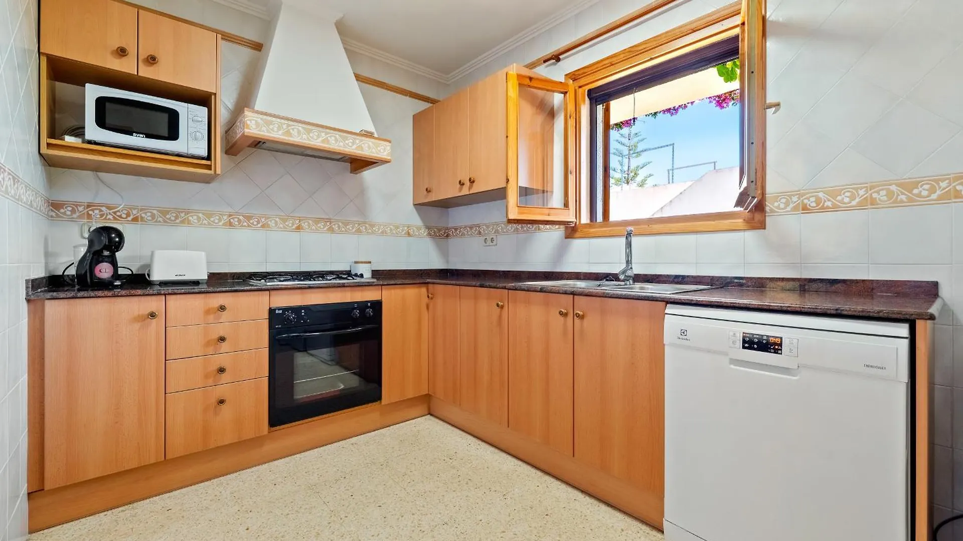 Exclusiva Villa Con Piscina Calafat 0*,